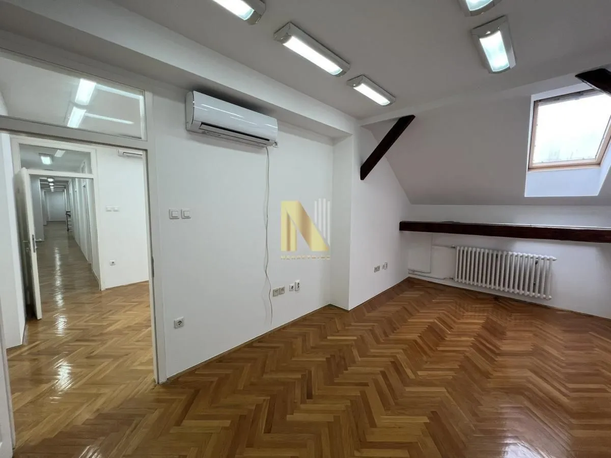Rent, office space, 242m², Centar, Novi Sad