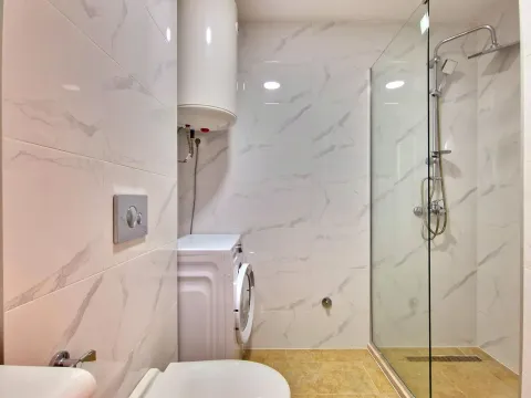 Izdavanje, jednosoban stan, 48m², Bečići, Budva - image 5