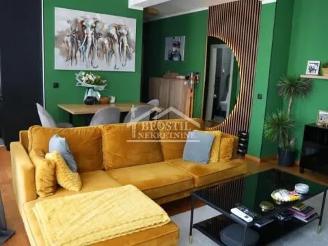 Stan in Gradska Bolnica