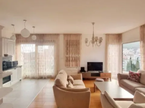 Rent, three bedroom apartment, 103m², Budva, Crna Gora