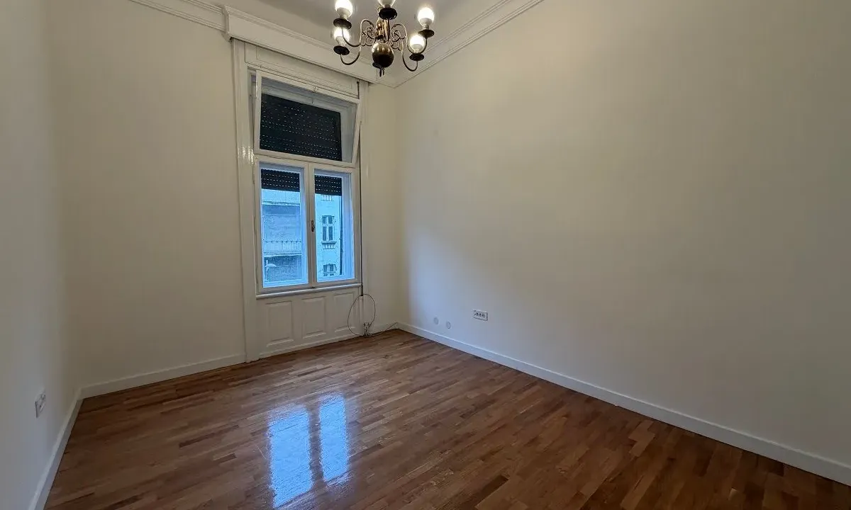 Rent, office space, 110m², Stari Grad, Beograd