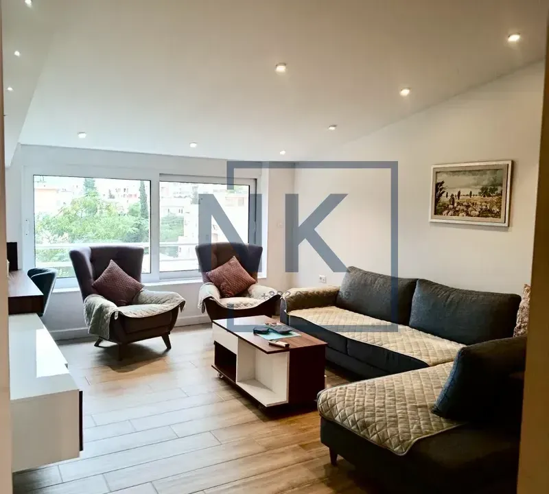 Izdavanje, dvosoban stan, 100m², Preko Morače, Podgorica