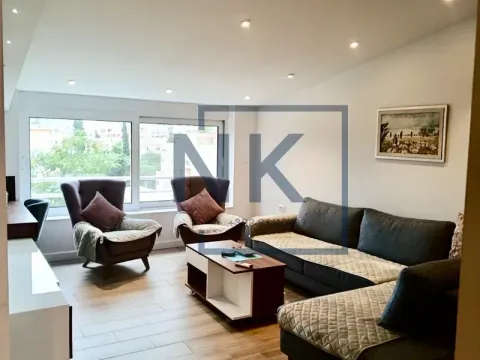 Izdavanje, dvosoban stan, 100m², Preko Morače, Podgorica