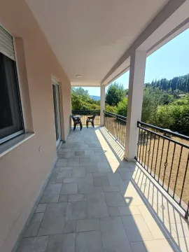 Izdavanje, trosoban stan, 95m², Zelenika, Herceg Novi - image 3