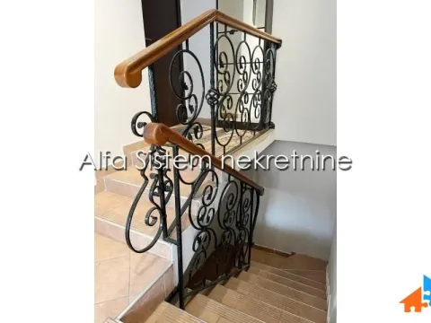 Izdavanje, četvorosoban stan, 120m², Neimar, Vračar Sve Podlokacije - image 19