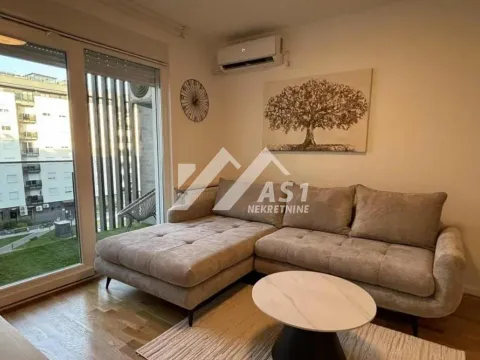 Izdavanje, trosoban stan, 58m², Novi Sad Sve Podlokacije, Novi Sad - image 1