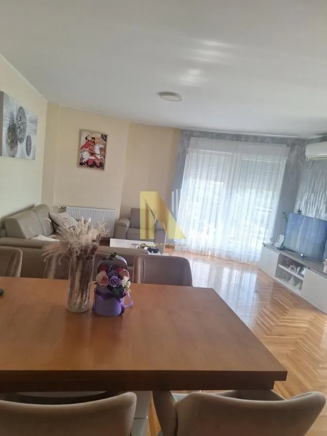 Prodaja, četvorosoban stan, 91m², Sajmište, Novi Sad