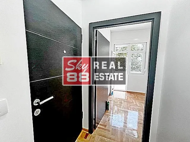 Prodaja, dvosoban stan, 50m², Vračar Sve Podlokacije, Beograd