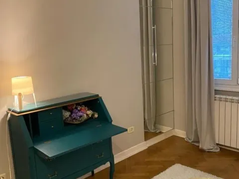 Izdavanje, trosoban stan, 80m², Đeram Pijaca, Beograd - image 7