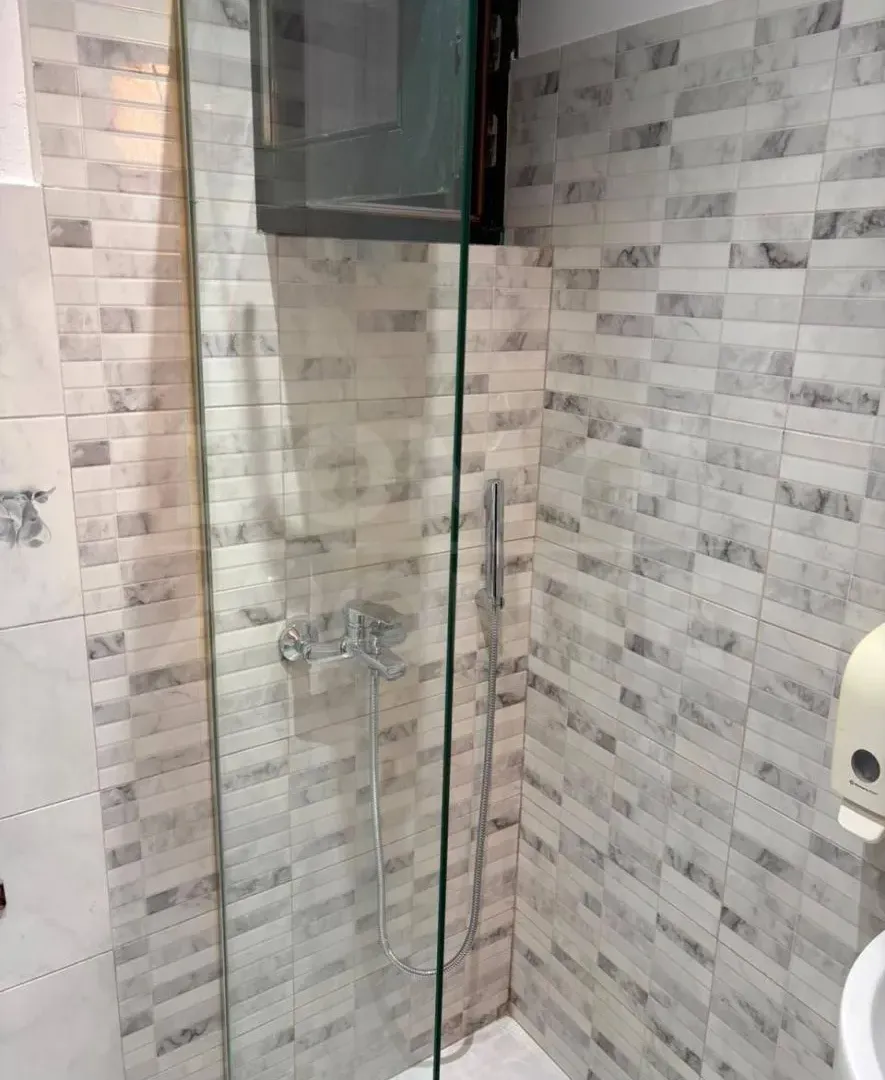 Izdavanje, jednosoban stan, 30m², Tivat, Crna Gora
