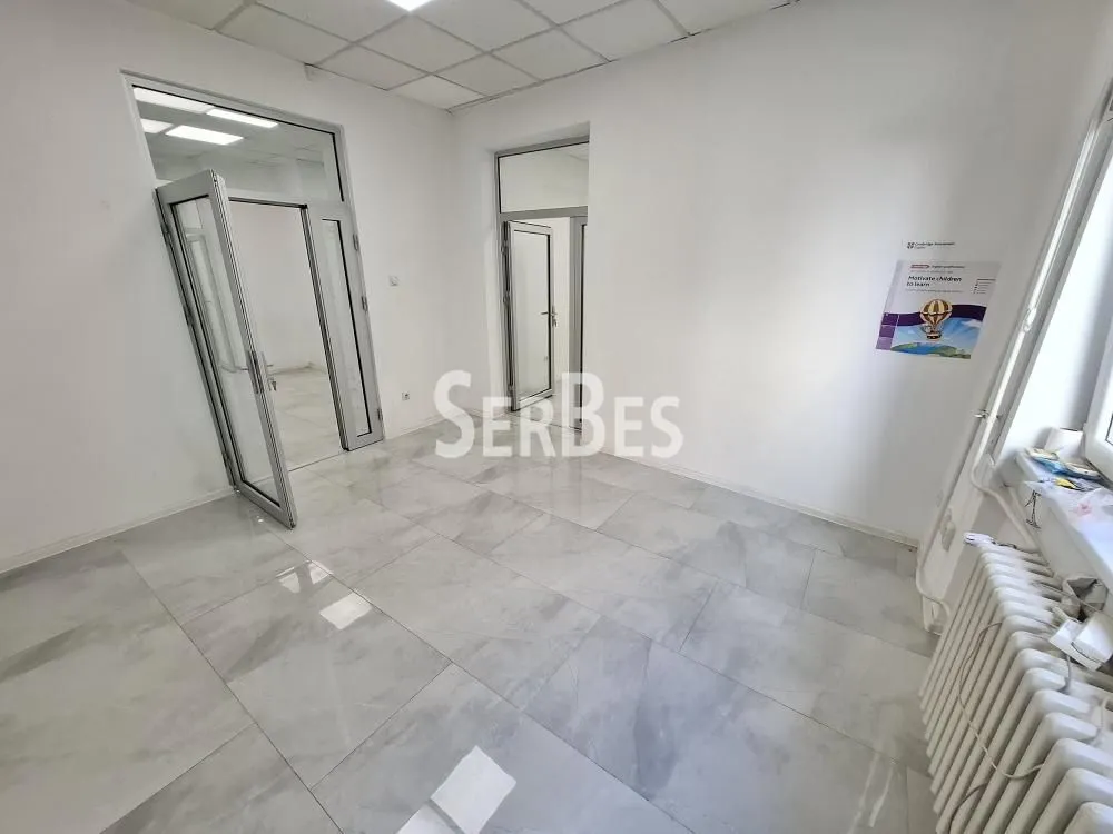 Rent, office space, 235m², Centar, Novi Sad