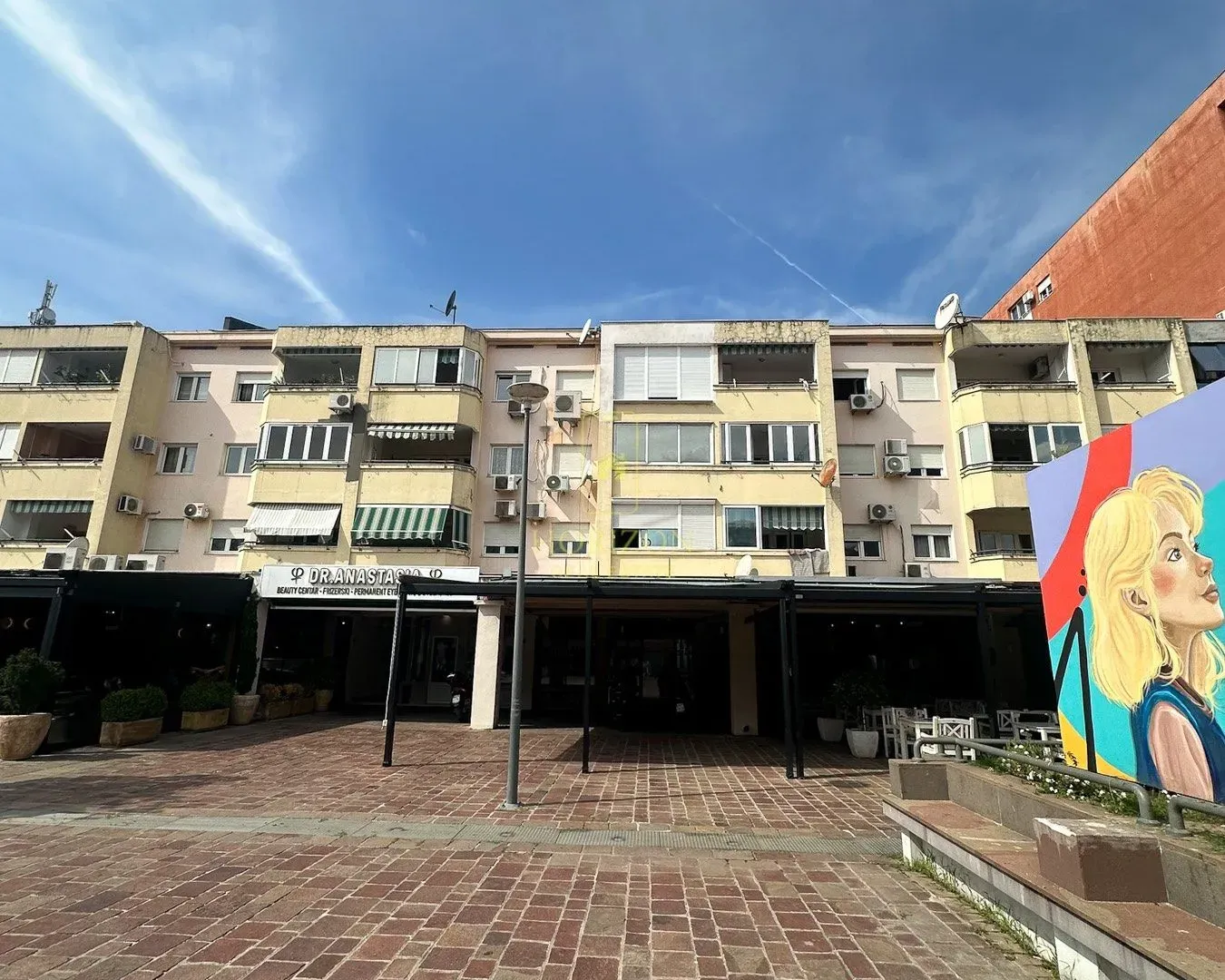Prodaja, dvosoban stan, 79m², Preko Morače, Podgorica