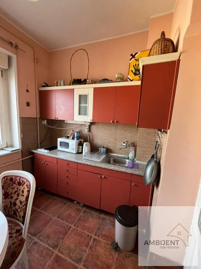 Prodaja, trosoban stan, 57m², Stari Grad, Beograd