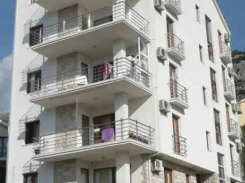 Rent, one bedroom apartment, 55m², Budva, Crna Gora - image 2