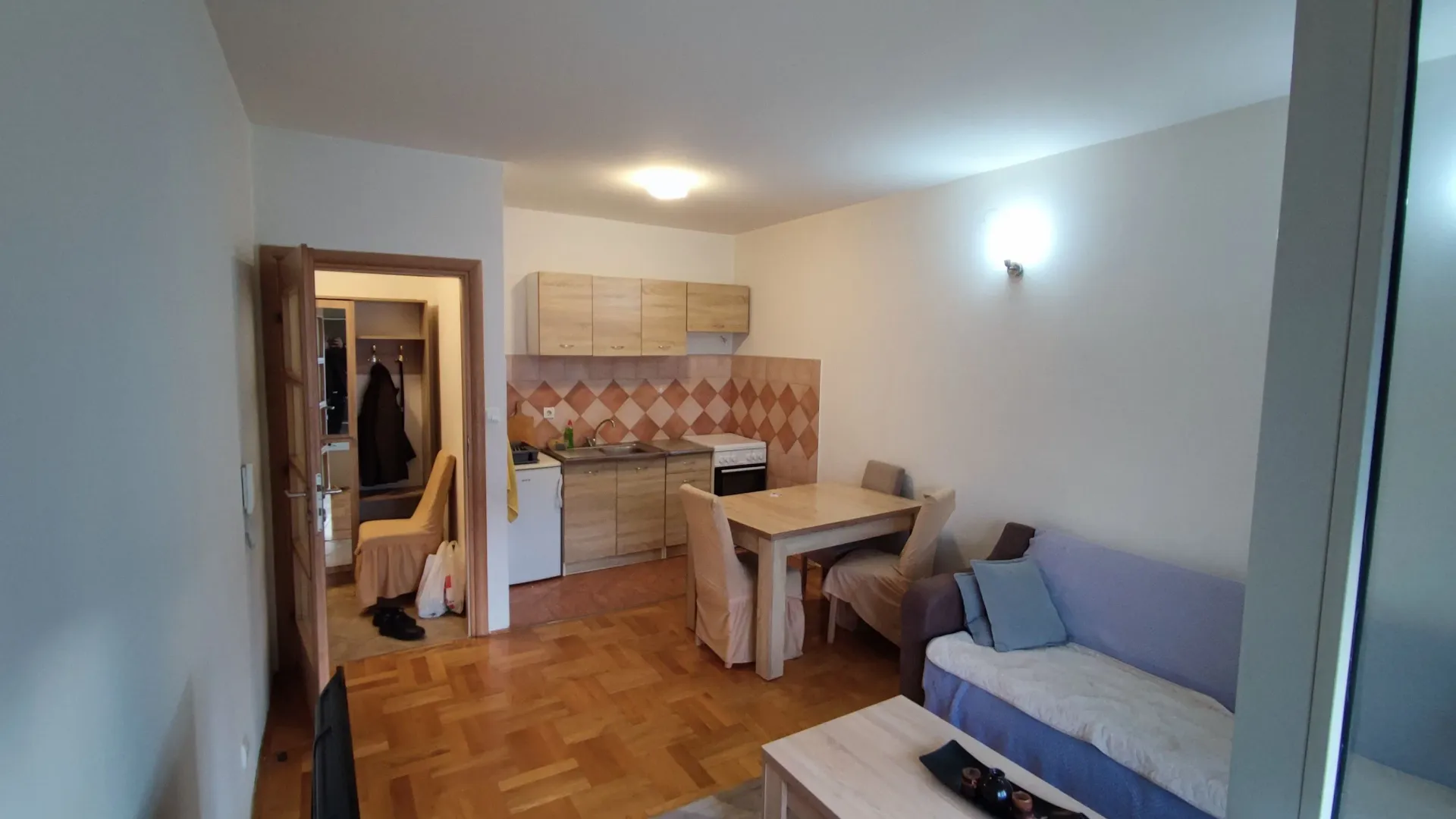 Rent, one bedroom apartment, 40m², Stari Aerodrom, Podgorica