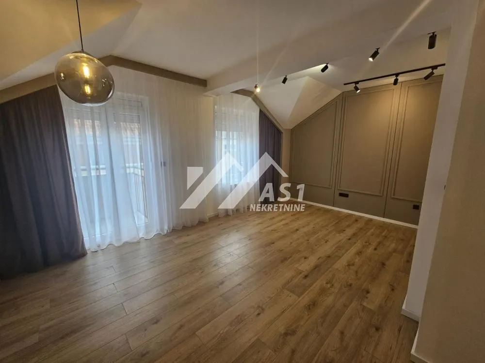 Prodaja, trosoban stan, 58m², Novi Sad Sve Podlokacije, Novi Sad