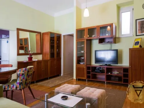 Izdavanje, dvosoban stan, 45m², Stari Grad, Beograd - image 2
