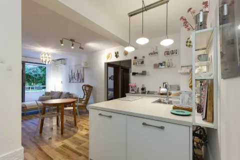 Prodaja, dvosoban stan, 57m², Pržno, Budva - image 7