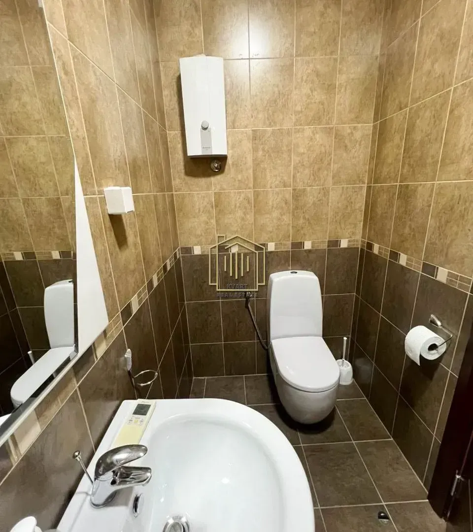 Prodaja, četvorosoban stan, 220m², Preko Morače, Podgorica