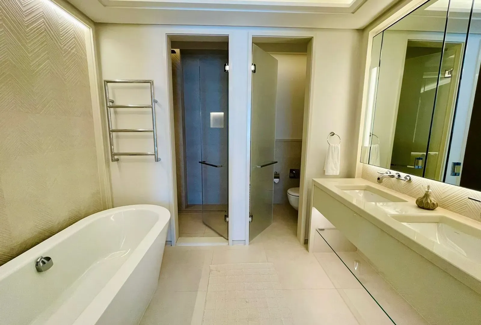 Rent, two bedroom apartment, 146m², Tivat, Crna Gora