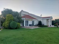 Rent, house, 350m², Donji Kokoti, Podgorica