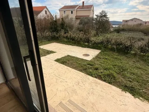 Prodaja, jednosoban stan, 49m², Tivat, Crna Gora - image 8