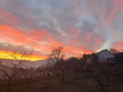 Prodaja, kuća, 285m², Piperi, Podgorica - image 8