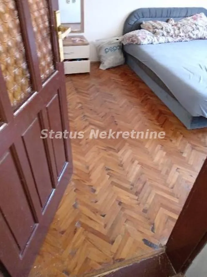 Prodaja, kuća, 268m², Lovćenac, Mali Idjoš