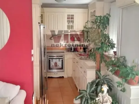 Prodaja, četvorosoban stan, 155m², Voždovačka Crkva, Voždovac Sve Podlokacije - image 2