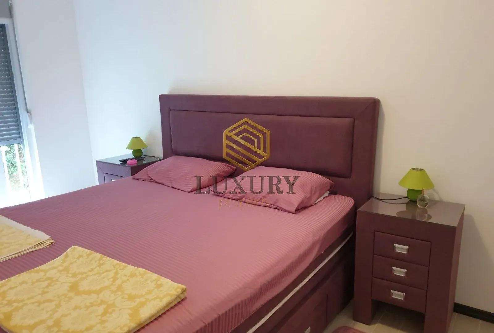 Prodaja, dvosoban stan, 83m², Petrovac, Budva