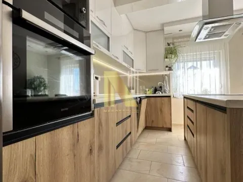 Prodaja, kuća, 219m², Veternička rampa, Novi Sad Sve Podlokacije - image 4