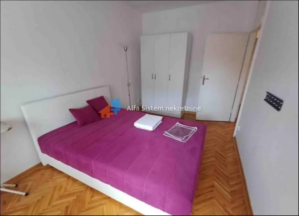 Izdavanje, dvosoban stan, 51m², Kalenić Pijaca, Vračar Sve Podlokacije