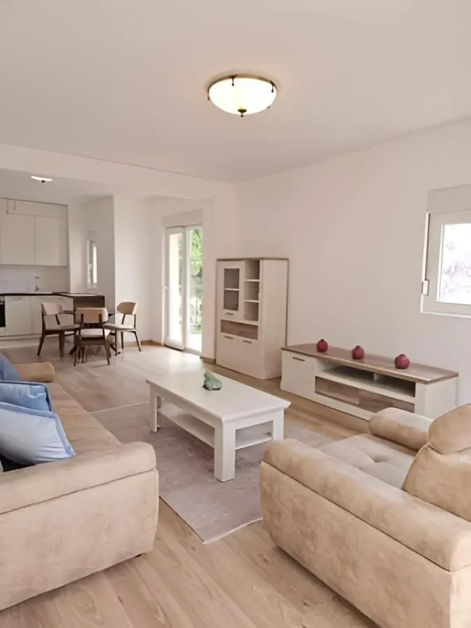 Prodaja, dvosoban stan, 71m², Bečići, Budva