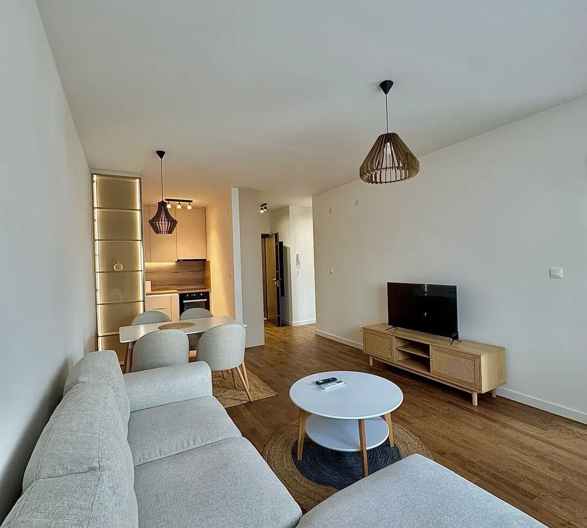 Rent, one bedroom apartment, 45m², Stari Aerodrom, Podgorica