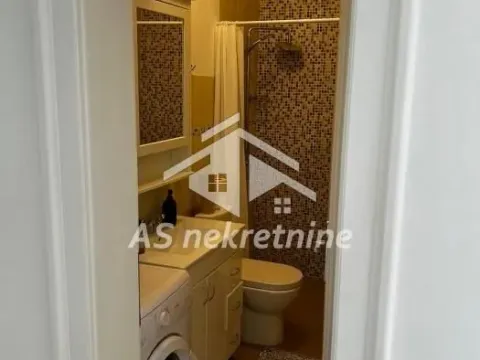 Izdavanje, trosoban stan, 100m², Zeleni Venac, Beograd - image 22