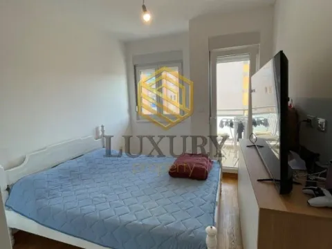 Izdavanje, jednosoban stan, 46m², City Kej, Podgorica - image 4