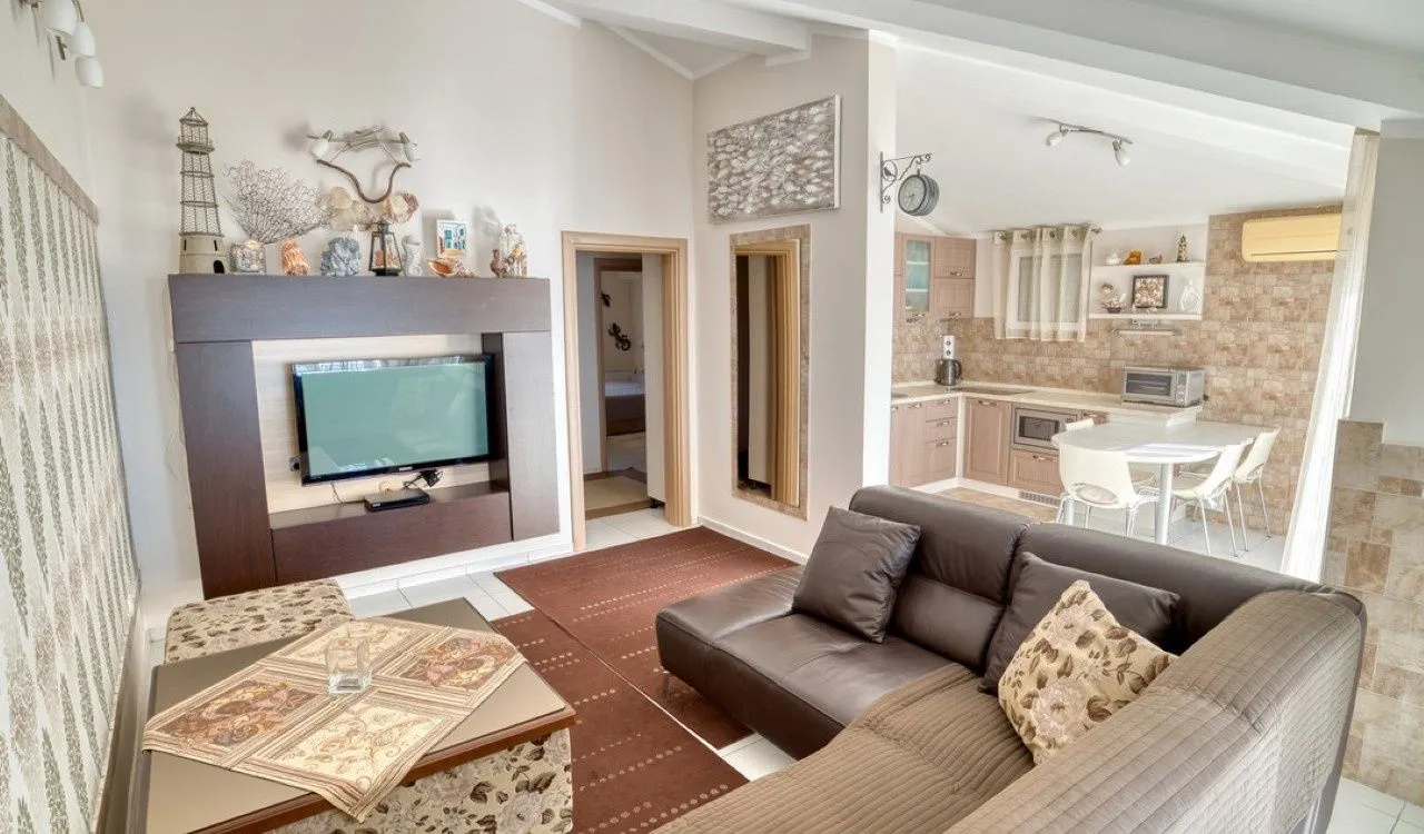 Sale, two bedroom apartment, 75m², Seoce, Budva