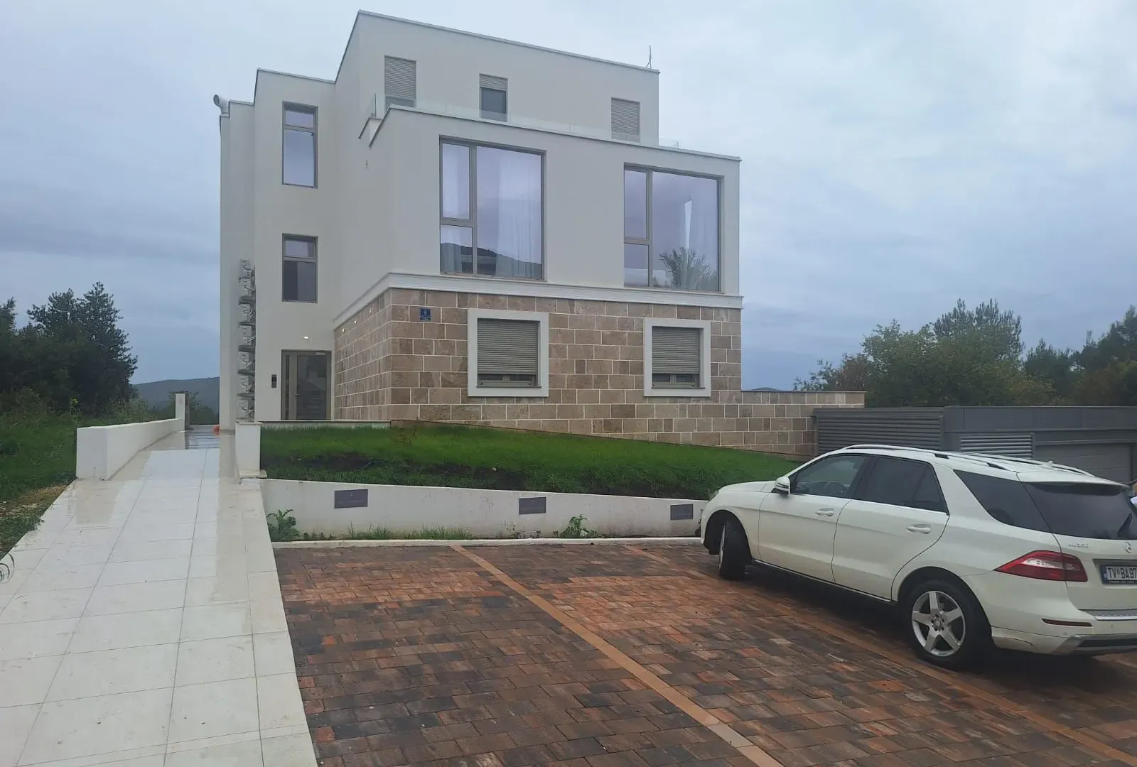 Prodaja, dvosoban stan, 70m², Mrčevac, Tivat