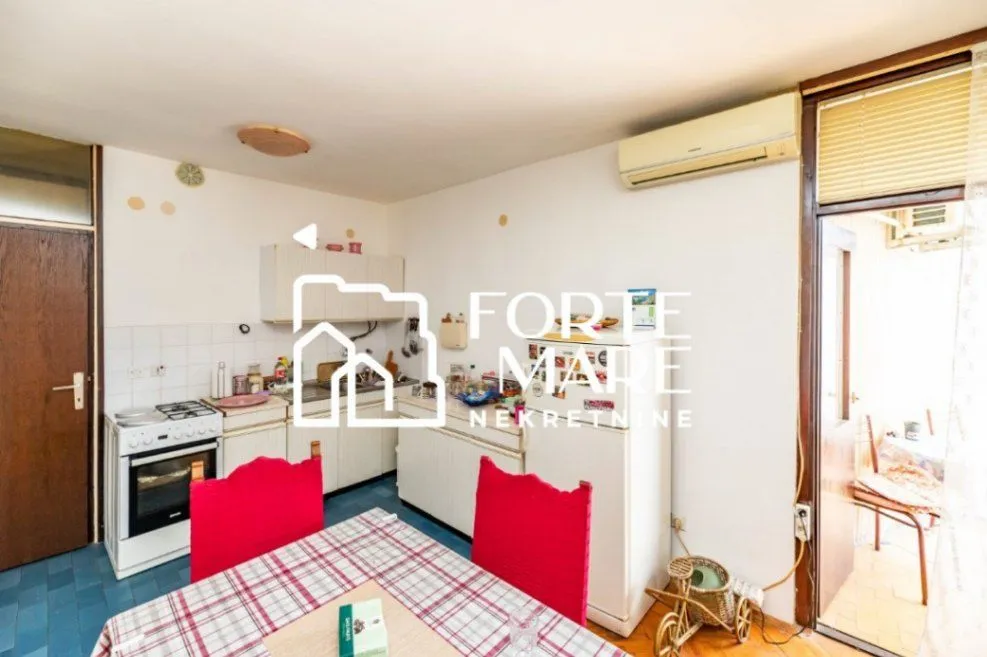 Prodaja, dvosoban stan, 70m², Igalo, Herceg Novi
