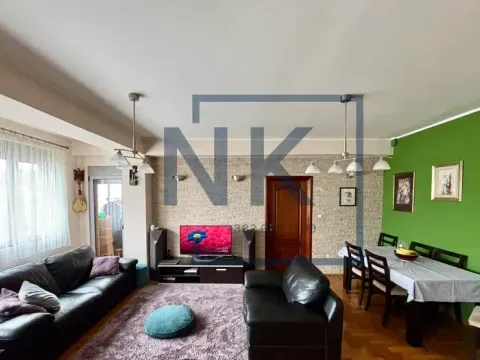 Prodaja, trosoban stan, 86m², Stari Aerodrom, Podgorica - image 1