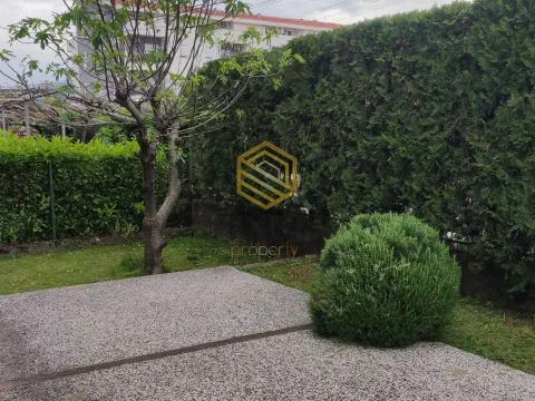 Rent, house, 200m², Zagorič, Podgorica - image 14