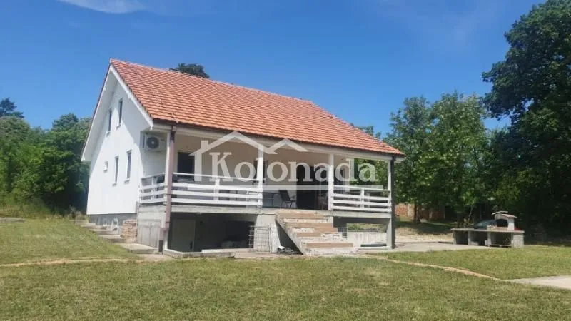 Prodaja, kuća, 340m², Sopot, Beograd