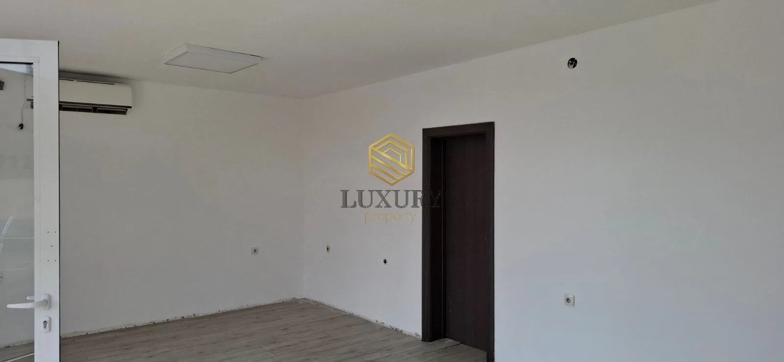 Izdavanje, poslovni prostor, 48m², Donja Gorica, Podgorica