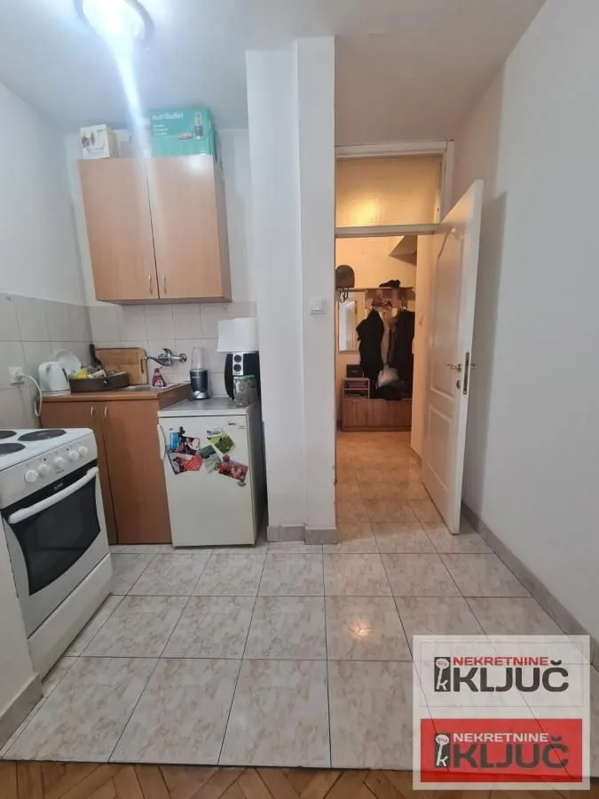 Izdavanje, dvosoban stan, 52m², Sajmište, Novi Sad