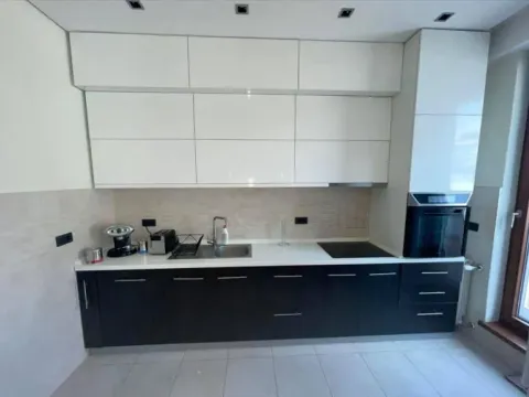 Izdavanje, trosoban stan, 110m², Čubura, Beograd - image 8