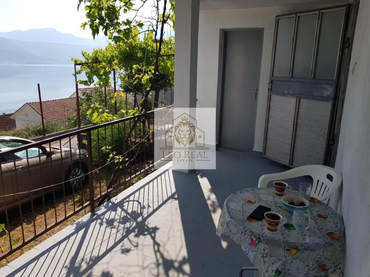 Prodaja, kuća, 104m², Krašići, Tivat