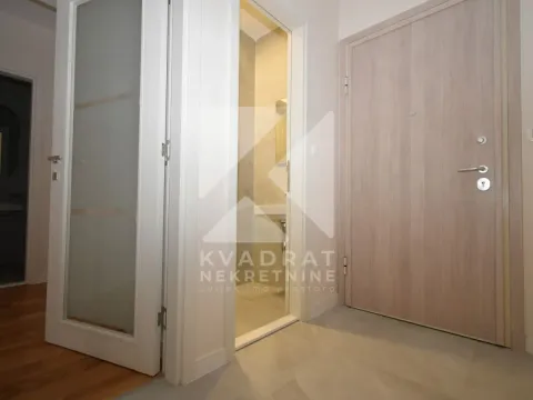 Rent, two bedroom apartment, 68m², Central Point, Podgorica - image 15