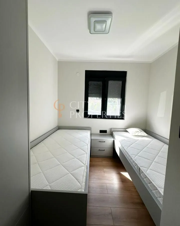 Rent, house, 160m², Pričelje, Podgorica