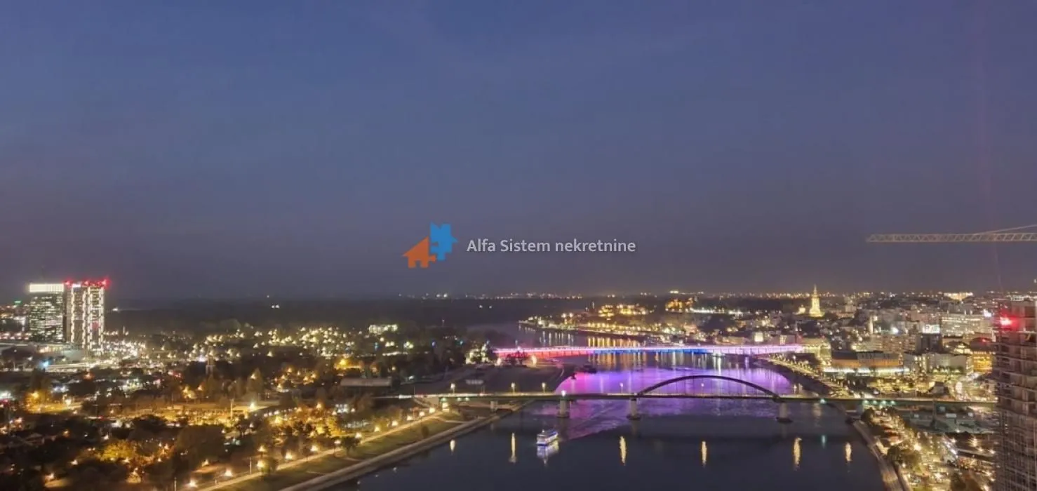Izdavanje, trosoban stan, 90m², Savski Venac, Beograd