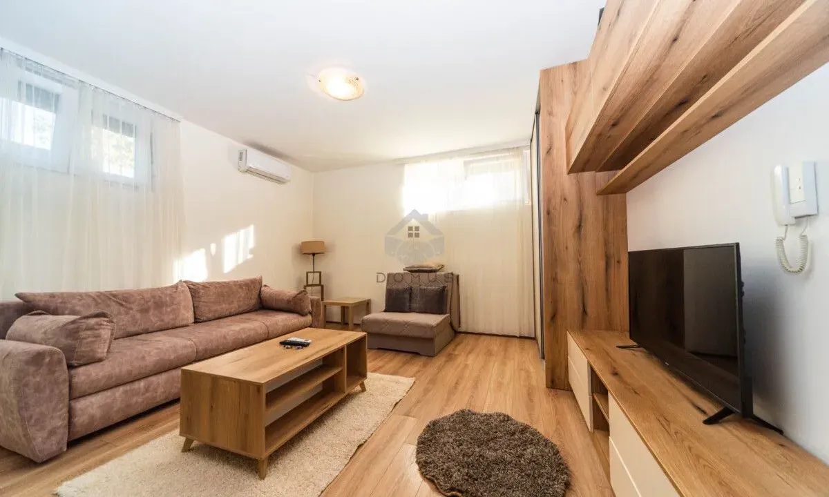 Izdavanje, stan, 28m², Krivi Most, Podgorica